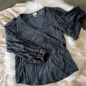 A  N e w  D a y • Snake print green blouse